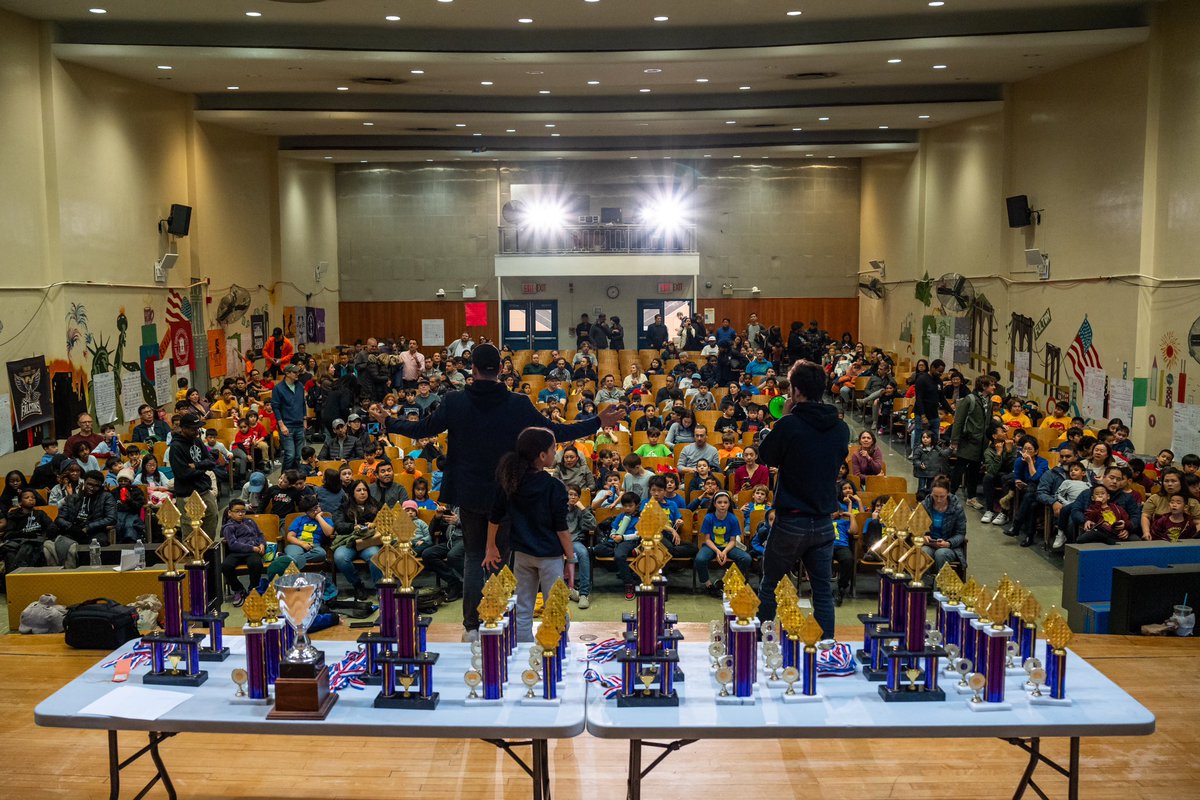 Tunde_OD's tweet image. Jamiu won the senior category of the ICN chess championship yesterday in New York City ahead of over 200 USCF rated players.

We did it 🏆 🇳🇬