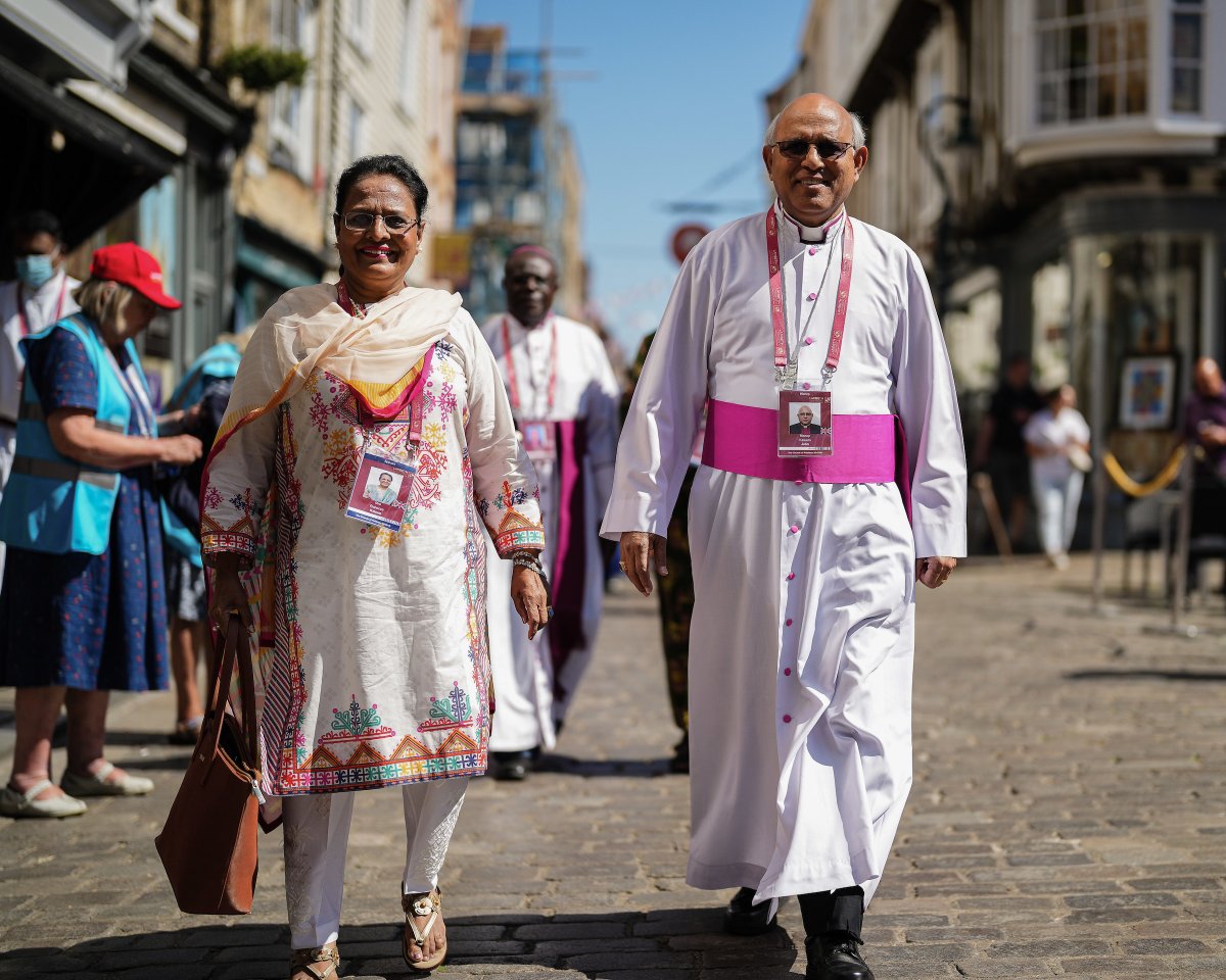 LambethConf's tweet image. “The people of God are chosen, set apart, equipped, and sent into God’s world ‘that you may declare the praises of him who called you out of darkness into his wonderful light’. 

For we who are recipients of God’s great mercy in Christ, we who have been given ‘new birth into a…