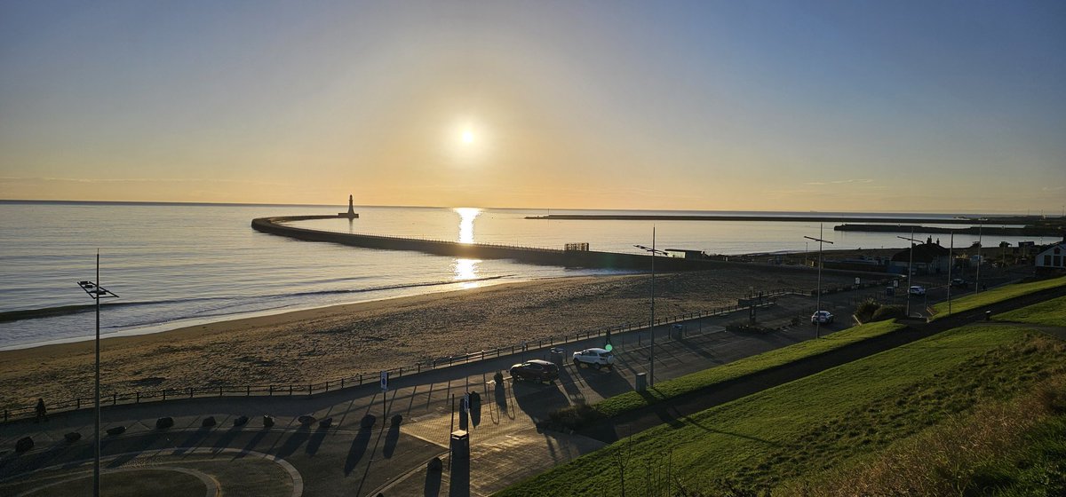 UrbanTown2014's tweet photo. Great seaside location

#seaside #lighthouse #pier #filmlocation #tvlocation #locationmanager #locationscout https://t.co/KJMcNl1BPM