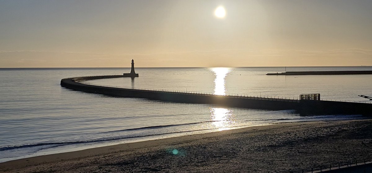 UrbanTown2014's tweet photo. Great seaside location

#seaside #lighthouse #pier #filmlocation #tvlocation #locationmanager #locationscout https://t.co/KJMcNl1BPM