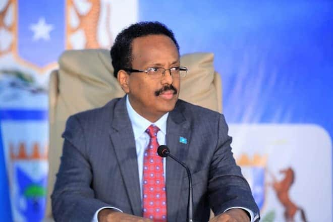 Taageerayaasha Mr Farmaajo fadlan akhriya dhowrkaan sadar 
▪️Haddii aad rumaysantihiin  in xalku yahay farmaajo dhibkuna xassan shiikh mar kale ii ogolow in aad akhriso dhowrkaan sadar .
▪️ Haddii uu sayid muxamed qabriga ka soo baxo oo uu noqdo madaxweynaha dowlada federaalka ah