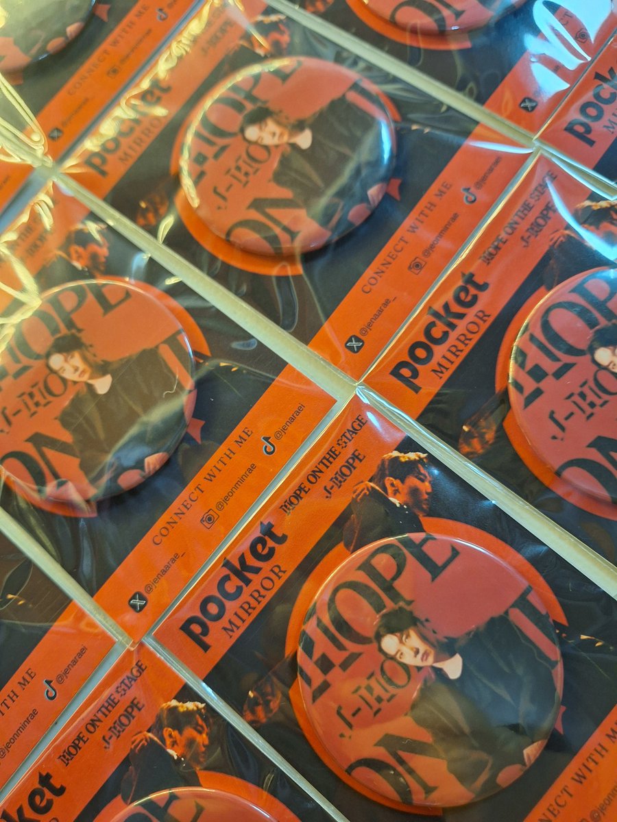 Another order of Pocket Mirror as giveaways to JHOPE's #HOS_TOUR_SINGAPORE ❤️🖤

Thank you Ms. <a href="/jenaarae_/">jeonminrae</a> from Darwin, Australia for your order of 50pcs JHOPE's pocket mirror. As an Army, Mapapa-sana all na lang talaga 😭😅