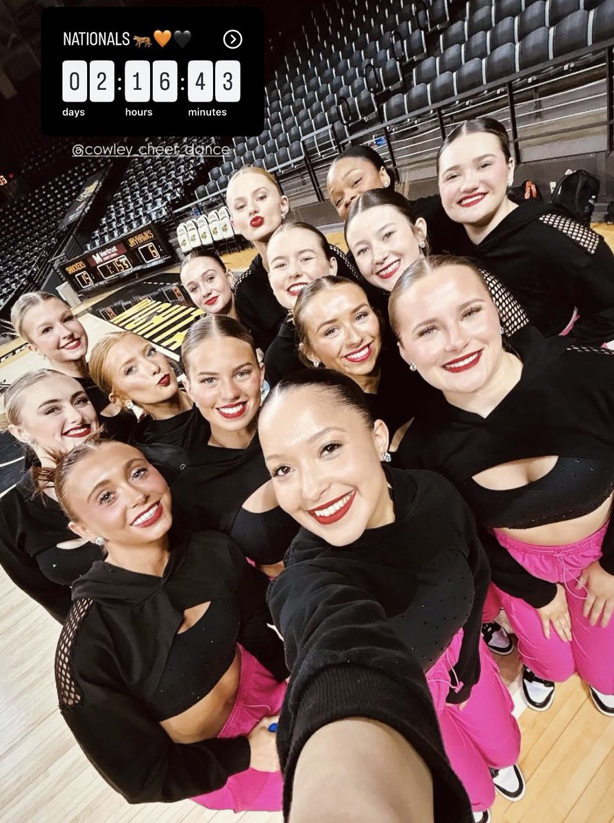 CowleySpirit's tweet image. We had a blast performing at the WSU Nationals Showoff last night! Next stop The College Classic in Florida! 🐅✈️🌴 @CowleyAthletics @CowleySportsNET