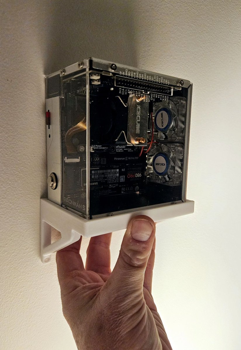 sulfuroid's tweet image. Wall mount 3D file for the PironMan 5 mini computer #raspberry #pironman5 cults3d.com/fr/mod%C3%A8le…