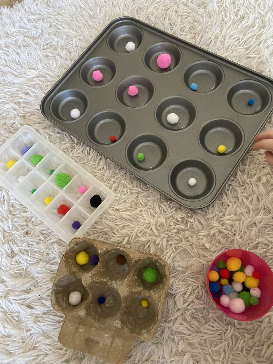 DeeMoxham's tweet photo. M in YN went on a number pattern hunt for Task 11 of #OLOLHomeworkChallenges She found that the ice cube tray and the cupcake tray both had 12 spaces even though one was big and one was small. The egg box had the least amount of spaces. #OLOLMaths @ourladyoflourd1 https://t.co/JNNhZRo3vt