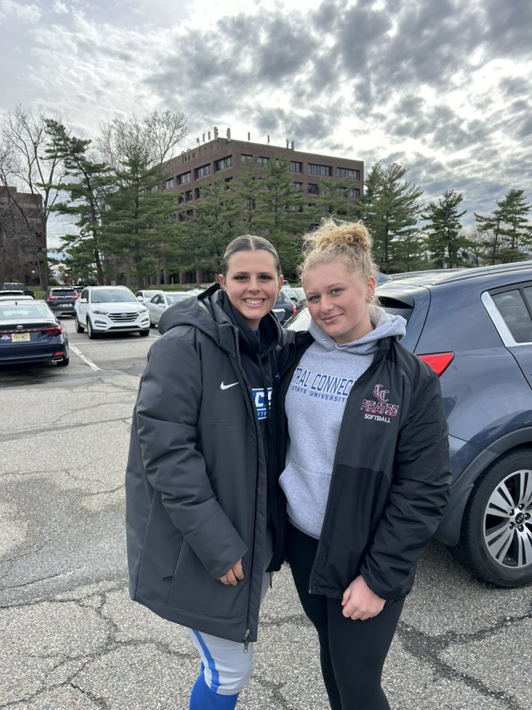 Sophia Montag (CCSU) out to see her future team and a couple former Stics teammates while catching a game this weekend! <a href="/topfans/">TopFans</a> CCSUBlueDevils