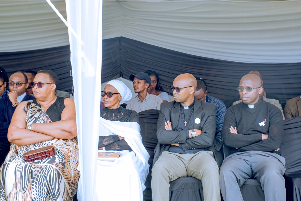Umuyobozi w'Akarere <a href="/NIYONAGIRANath2/">𝑵𝑰𝒀𝑶𝑵𝑨𝑮𝑰𝑹𝑨 𝑵𝒂𝒕𝒉𝒂𝒍𝒊𝒆</a> ati: "Kwibuka ni igihango cyacu twebwe abakiriho,ababyiruka ndetse n’abazabakomokaho  guhora iteka tuzirikana aya mateka kugira ngo dushimangire amahitamo yacu nk’Abanyarwanda y’uko ibyabaye bitazongera kubaho ukundi".