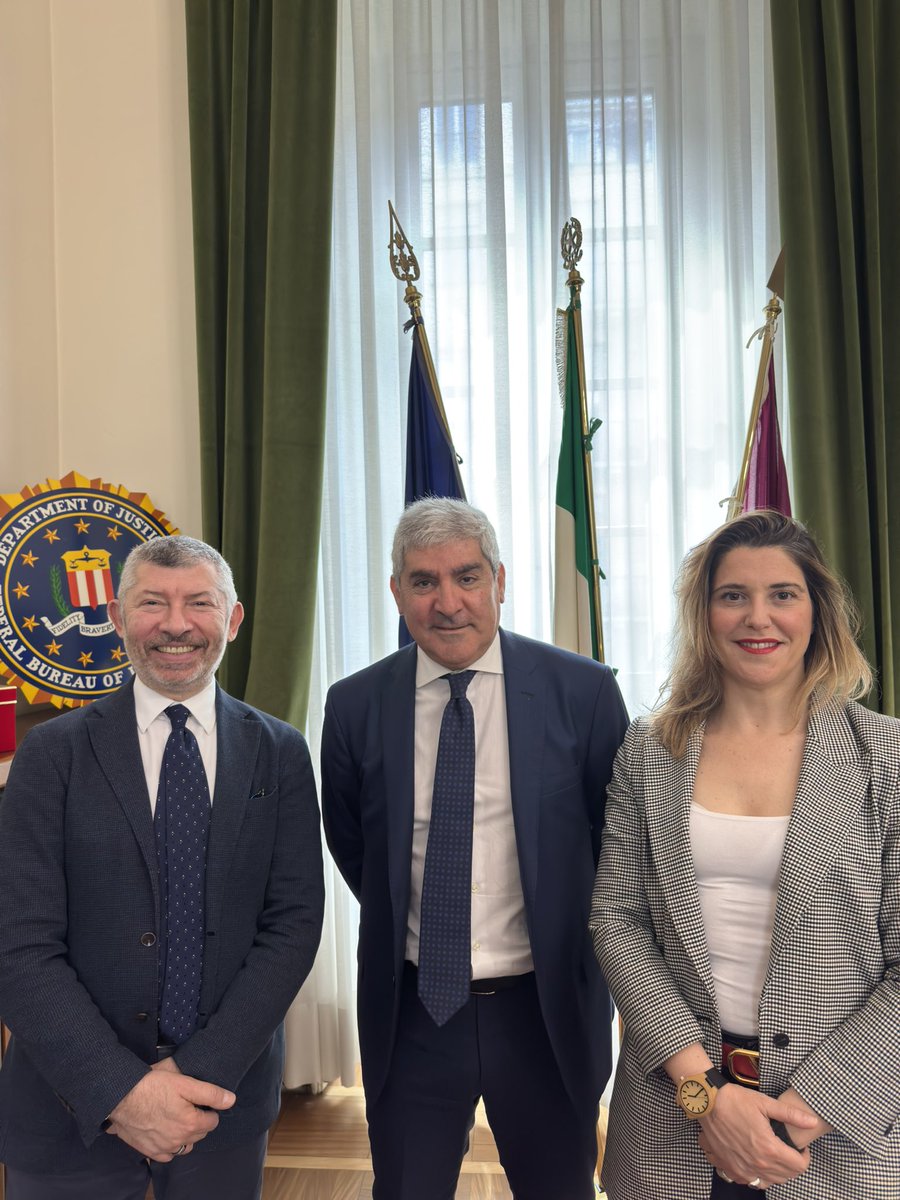 Sicurezza a #Milano: le nostre proposte sul tavolo del Prefetto e del Questore.
Oggi una delegazione di Italia Viva Milano Metropolitana, guidata dal presidente Sen. Ivan Scalfarotto e da Livia Achilli, responsabile dell’area tematica Milano Sicura, ha incontrato il Prefetto