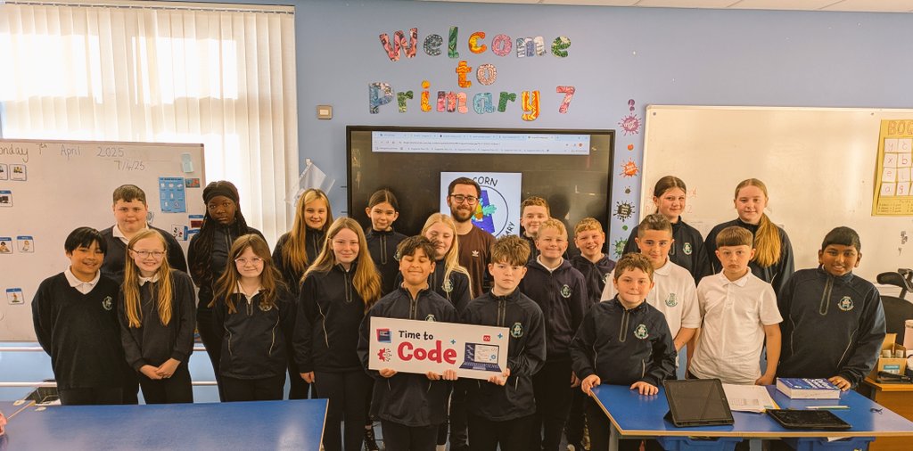 mulgrew_ciara's tweet image. #TimeToCode pupils at @acornips110 had great fun making Googly Eyes 👀👀 today as part of their latest #Scratch project. These sessions wouldn't be possible without their super #Volunteer from @EverQuoteLife! ❤️👨🏻💻👩🏾💻🧑🏼💻❤️ #EmployerSupportedVolunteering @bitcni @DarrenBayliss_