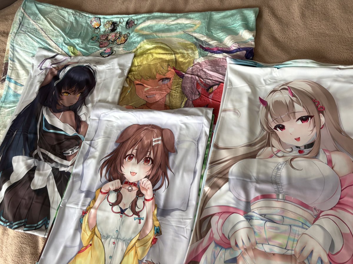 yaome1 (@yaomeii) on Twitter photo Look at these beautiful dakis from my favorite artists <a href="/KyuriTizu/">胡瓜チーズ</a> and <a href="/PonPonMei/">Mei 🍑 dakimakura illustrator</a> 😭😭
Thank you <a href="/Cuddly_Octopus/">Cuddly Octopus</a> ❤️❤️ Look at these beautiful dakis from my favorite artists <a href="/KyuriTizu/">胡瓜チーズ</a> and <a href="/PonPonMei/">Mei 🍑 dakimakura illustrator</a> 😭😭
Thank you <a href="/Cuddly_Octopus/">Cuddly Octopus</a> ❤️❤️