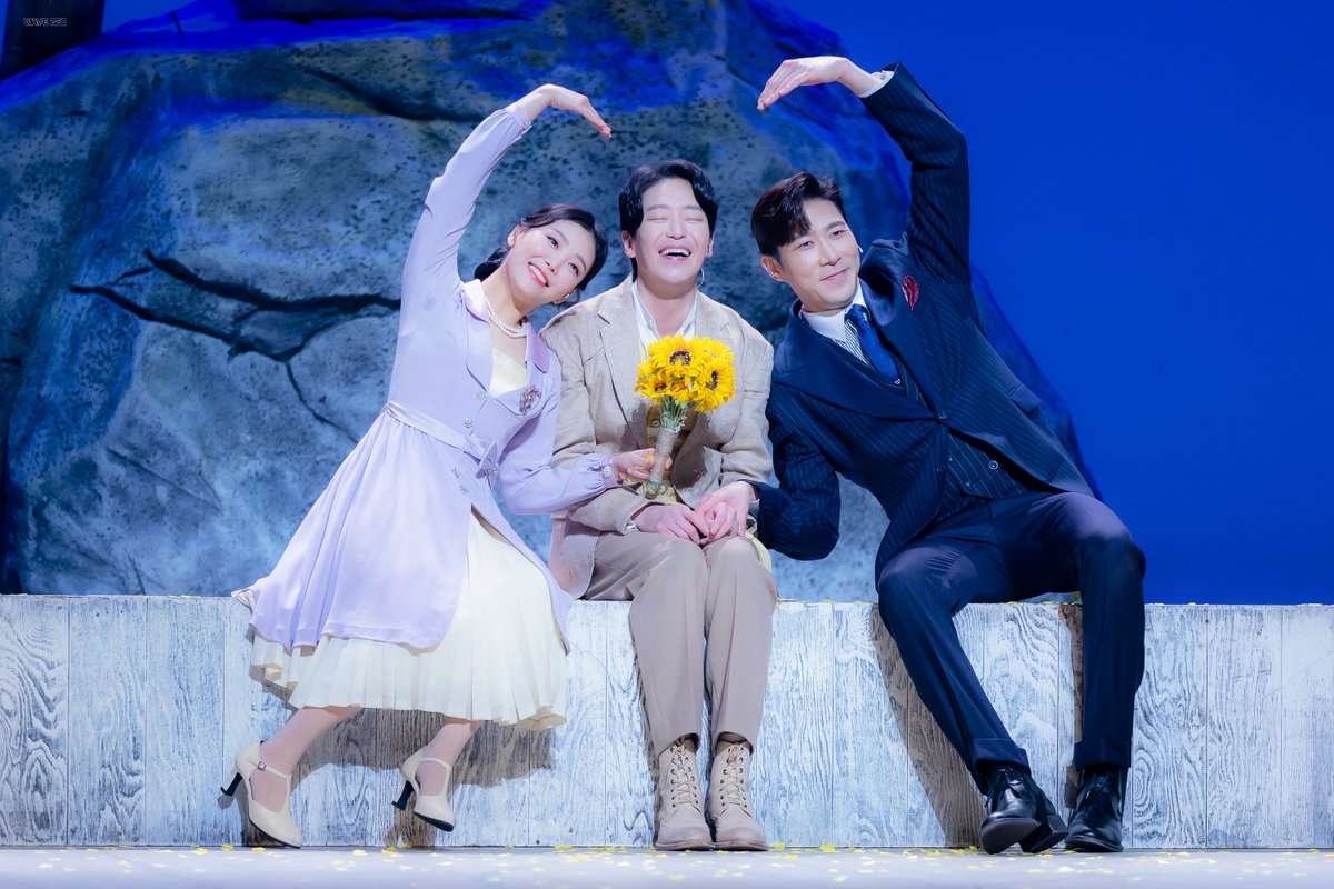 250406 베르테르 대구🌻
베르테르 - #엄기준 
롯데 - #류인아
알베르트 - #박재윤

💛