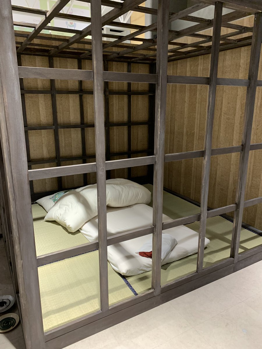 「ゲ謎展見てきました!場所……もうちょい広くならんかったのか……と思いましたが色々」|リョコのイラスト