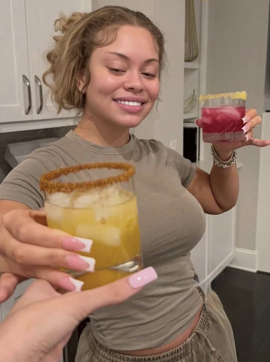 Me handing my hg a drink knowing its 98% liquor &amp; 2% juice 😂