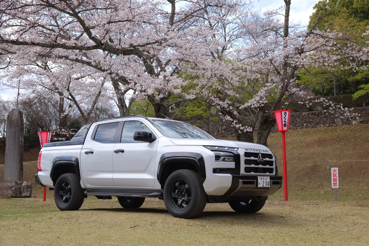 kanata1121's tweet photo. 春🌸夏☀秋🍁冬❄
#トライトン
#三菱自動車で行こう https://t.co/sSbZXeQ0yU