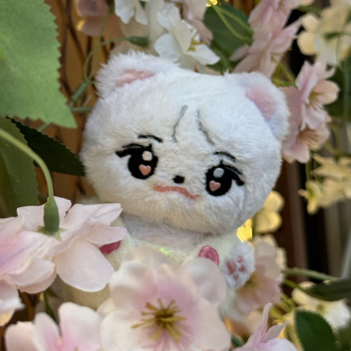 다들 채리보라썸🌸
내가 작은 이벤트를 들고왔어!

#EVENT 빈칸을 채워봐!
해시태그 ➡️ #채리보랑_피크닉_ㅁㅁㅁㅁ

참여방법
1. 채리보랑 피크닉가서 사진 찍기 
2. 해시태그 네모칸 완성하기
3. 채리보 계정 태그 후 업로드

이벤트 기간: ~ 4/22 

선물: 인형옷⚓️

#채리보 #이채연 #LEECHAEYEON