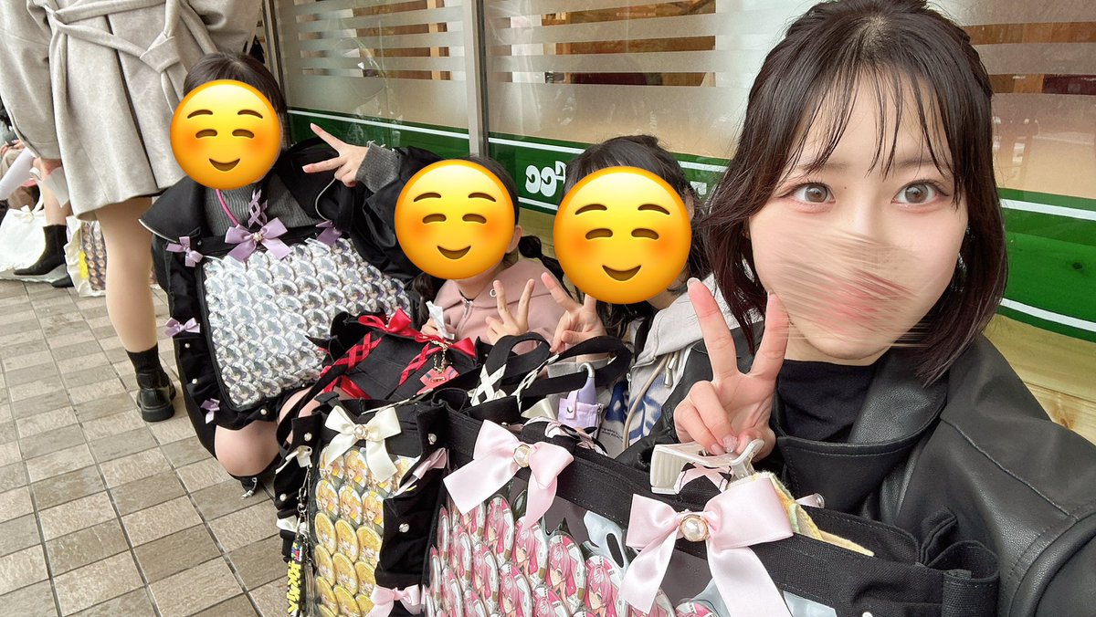 ___

 #実際に会ってみてどうでしたか 

今回全然会えてないから武道館で会いたい🥹
写真2日目ので🤣