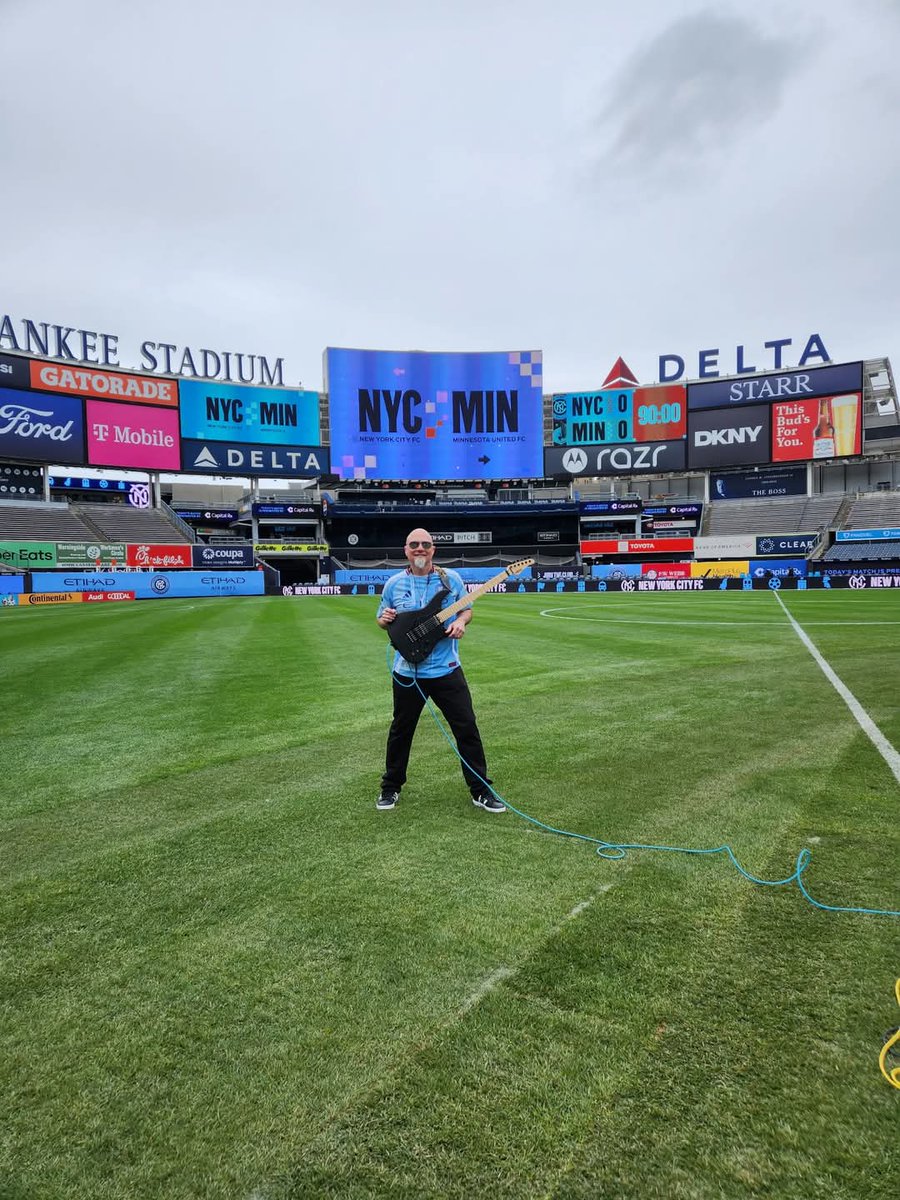 Dr. Thomas Amoriello 🎸 tweet media