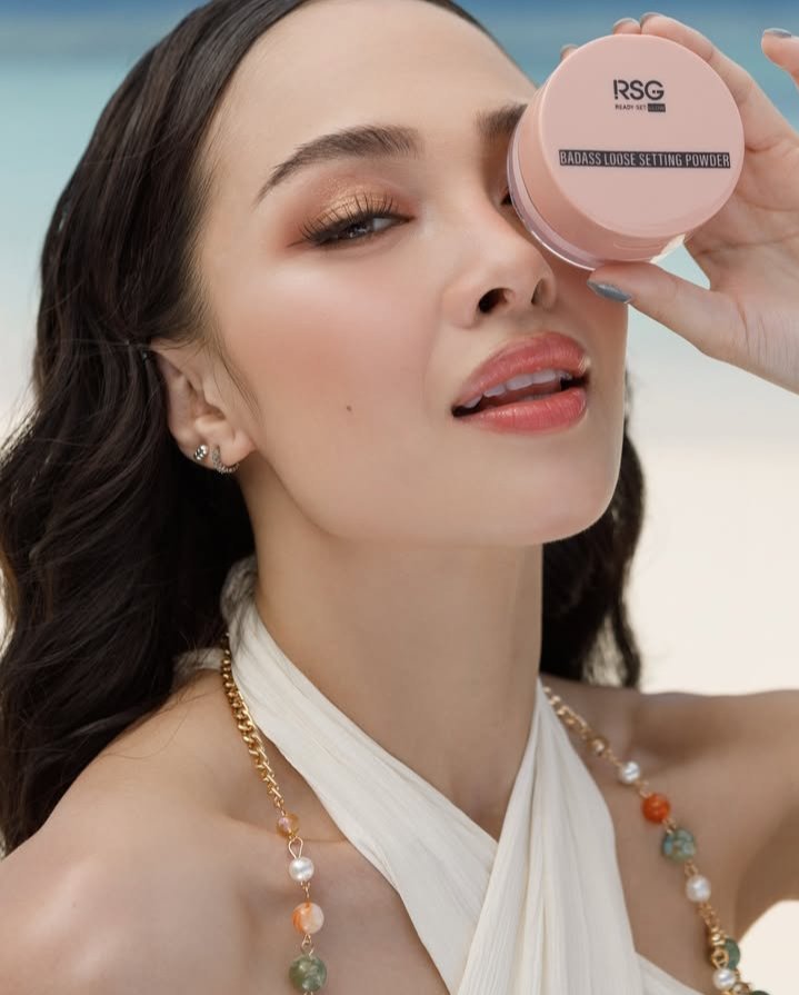 ShiningStarAC's tweet photo. Glowing like a Queen that she is

@BonifacioAc #ACBonifacio
#ACforReadySetGlow 
#ReadySetGlowPH #RSG https://t.co/JwWTcqLQQD
