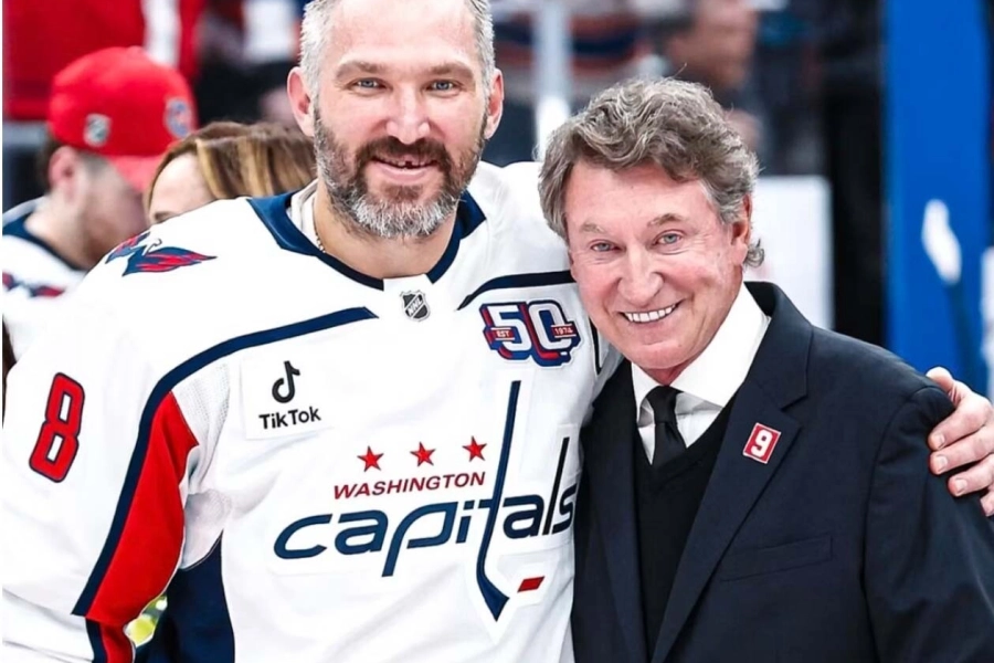 🚨 A historic moment in the world of hockey! 🚨

Alexander Ovechkin <a href="/ovi8/">Alex Ovechkin</a> becomes the new NHL record holder, surpassing the legendary Wayne Gretzky 
<a href="/WayneGretzky/">Wayne Gretzky</a>  in most goals scored! 🏒 895 goals — a new benchmark that will now inspire future generations.

Sports have always