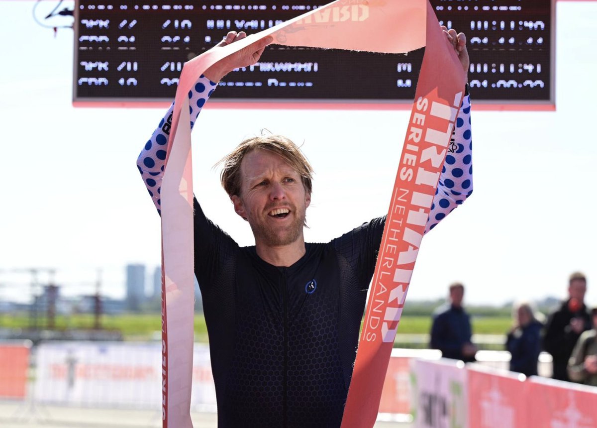 TRI HARD Triathlon Series tweet media