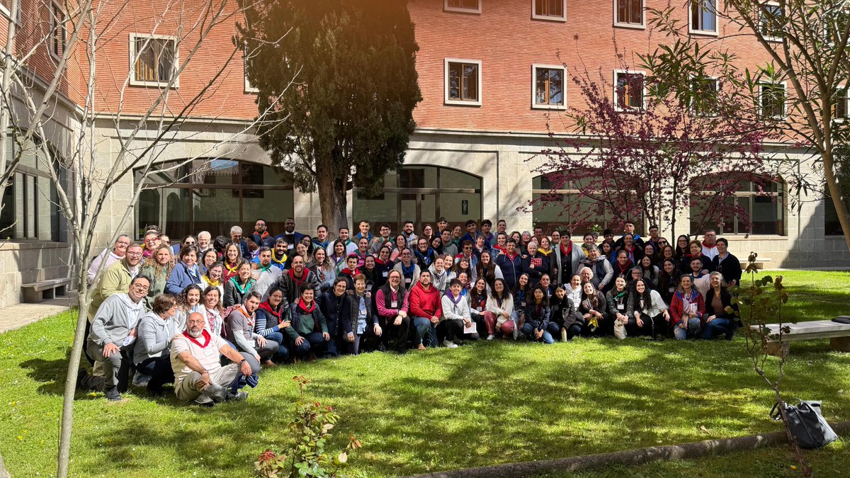 misionerospaul's tweet image. Varios Misioneros Paúles han acompañado este fin de semana la Asamblea nacional de Juventudes Marianas Vicencianas de España, en nuestra Casa de Salamanca @CESVicentePaul
“Ella lo quiso, Ella lo quiere, Ella nos quiere”
#jmvvive
