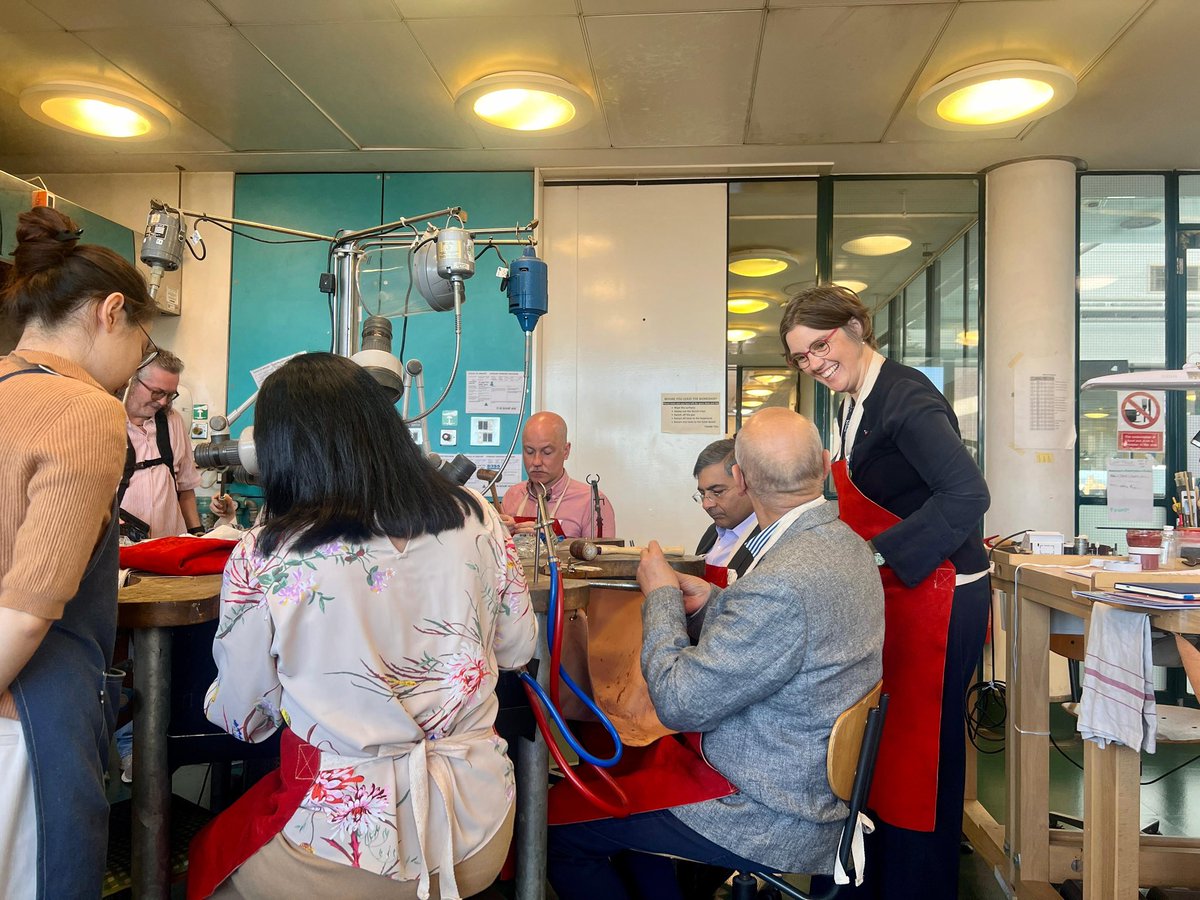And we’re off! 🏁

The sun is shining on #Birmingham today as the #JewelleryQuarter’s World Craft City bid officially gets underway. ☀️

First stop: a tour of the world-renowned School of Jewellery

Wish us luck! 💎