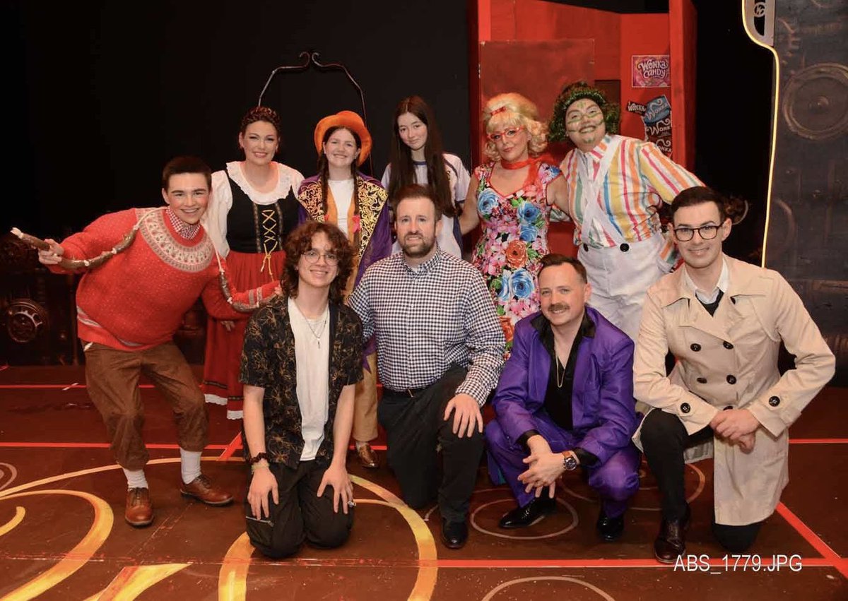 Colaiste Chiarain Studios Media Team on  Stage with the stars of the <a href="/LimerickMusical/">Limerick Musical Soc</a> performance of Charlie and the Chocolate factory

So proud of our <a href="/colaiste/">Coláiste Chiaráin</a> students who created wonderful digital backdrop videos for this incredible performance

Thank you to the amazing cast