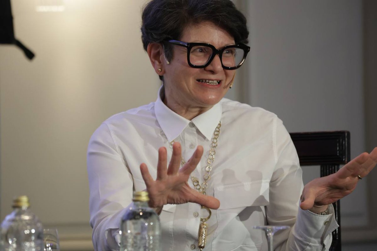 #TurismoMadrid Leila Tekaia, directora de la Oficina de Turismo de Túnez para España y Portugal <a href="/DiscoverTUN/">Discover Tunisia</a>: "Estamos ofreciendo a los clientes la sencillez, sobre todo después del Covid la gente quería lo más básico, sin cosas superfluas"

📽️youtube.com/watch?v=m7JlCj…