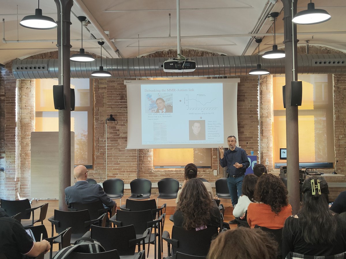 UOC Estudis de Ciències de la Salut (@uocesalut) on Twitter photo 📸Avui, #DiaMundialDeLaSalut, hem celebrat una jornada sobre la #comunicació de la #recerca en l'àmbit de la #salut!
👇Amb un programa molt complet:
🗣️Ponència del periodista científic <a href="/mcatanzaro/">Michele Catanzaro</a>.
👥Taula rodona amb <a href="/marco_calabria/">Marco Calabria</a>, Carme Carrion, <a href="/ItaTrigueroMas/">M Triguero-Mas (now mtrigueromas.bsky.social)</a>, <a href="/fxmedina/">F. Xavier Medina</a>, 📸Avui, #DiaMundialDeLaSalut, hem celebrat una jornada sobre la #comunicació de la #recerca en l'àmbit de la #salut!
👇Amb un programa molt complet:
🗣️Ponència del periodista científic <a href="/mcatanzaro/">Michele Catanzaro</a>.
👥Taula rodona amb <a href="/marco_calabria/">Marco Calabria</a>, Carme Carrion, <a href="/ItaTrigueroMas/">M Triguero-Mas (now mtrigueromas.bsky.social)</a>, <a href="/fxmedina/">F. Xavier Medina</a>,