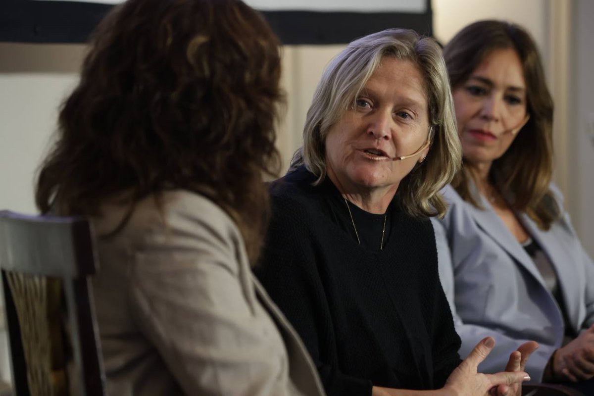 #TurismoMadrid Julia Álvarez de Toledo, directora de Comunicación de Turismo y Planificación de <a href="/typcostadelsol/">Costa del Sol Málaga</a>: "El año pasado tuvimos 14 millones de visitantes, lo que supuso un incremento del 3% respecto el año anterior".

📽️youtube.com/watch?v=m7JlCj…

#Madridiario