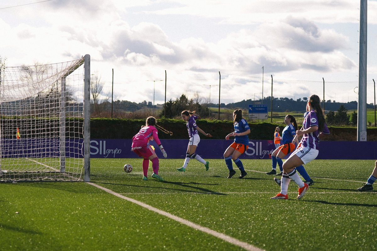 👃🏻⚽️ Olfato de gol

<a href="/carmennduque/">Carmen</a>, 14 dianas en 22 partidos 🖋️

#pucela #RVSimancas