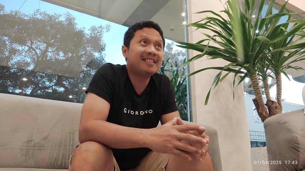 danielkr28's tweet photo. Sejak kelas 2 SD  meninggalkan kota ini, Hai Surabaya kita berjumpa lagi, walaupun hanya sejenak paling tidak menghirup hawa panasnya yang makin membara https://t.co/XTfGdnW0yH