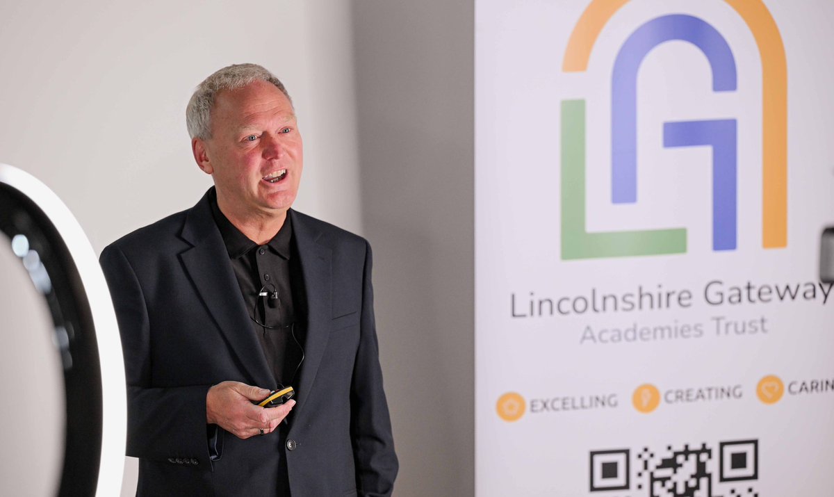 Keynote speaker <a href="/Andy__Buck/">Andy Buck</a> speaks to more than 500 staff; his address broadcast live to eight different rooms across <a href="/walthamtollbar/">Waltham Toll Bar Academy</a>. “Everyone is a leader” he told them. #educon