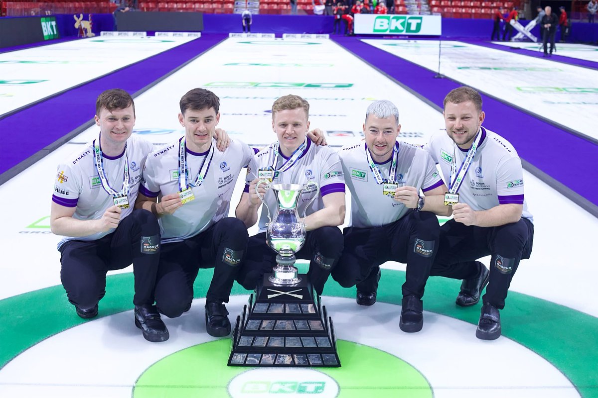 WORLD CHAMPS. AGAIN. 🏆

Huge congrats to Team Mouat on winning their 2nd World Men’s title in 3 years. 🏴󠁧󠁢󠁳󠁣󠁴󠁿

Next up: a world champ showdown vs. Team Homan in the Rio Mare Battle of the Sexes, Mon, Apr 7 at 7pm ET.

Watch free: thegrandslamofcurling.com

📸: Anil Mungal
