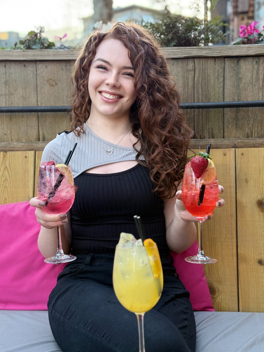 It’s officially Spritz season ✌️

We’ve a fantastic selection of fresh and zesty drinks for you to try, and also some super low &amp; 0.0% options too!