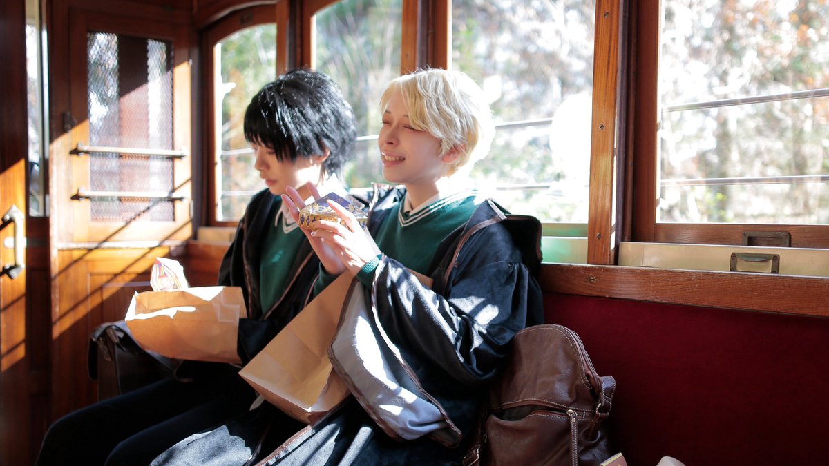 ma05ab's tweet photo. Cosplay
　ハリー・ポッターと呪いの子
　
　　ホグワーツ特急🚂🪄︎︎
　
 photo:奏(@kanade46) https://t.co/kFbAjWxSdu