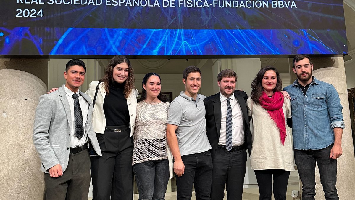 SMS Lab (@smslabnews) on Twitter photo Today we say goodbye to our <a href="/zarzuela_marta/">Marta Zarzuela Amor</a> 😥She saw the birth of our group and has been key in establishing our perovs and plasmonics synthesis lab. It's been fantastic having her with us and we wish her all the best on her new journey <a href="/EmatSarabals/">Sara Bals_EMAT</a> –we know you'll keep shining Today we say goodbye to our <a href="/zarzuela_marta/">Marta Zarzuela Amor</a> 😥She saw the birth of our group and has been key in establishing our perovs and plasmonics synthesis lab. It's been fantastic having her with us and we wish her all the best on her new journey <a href="/EmatSarabals/">Sara Bals_EMAT</a> –we know you'll keep shining