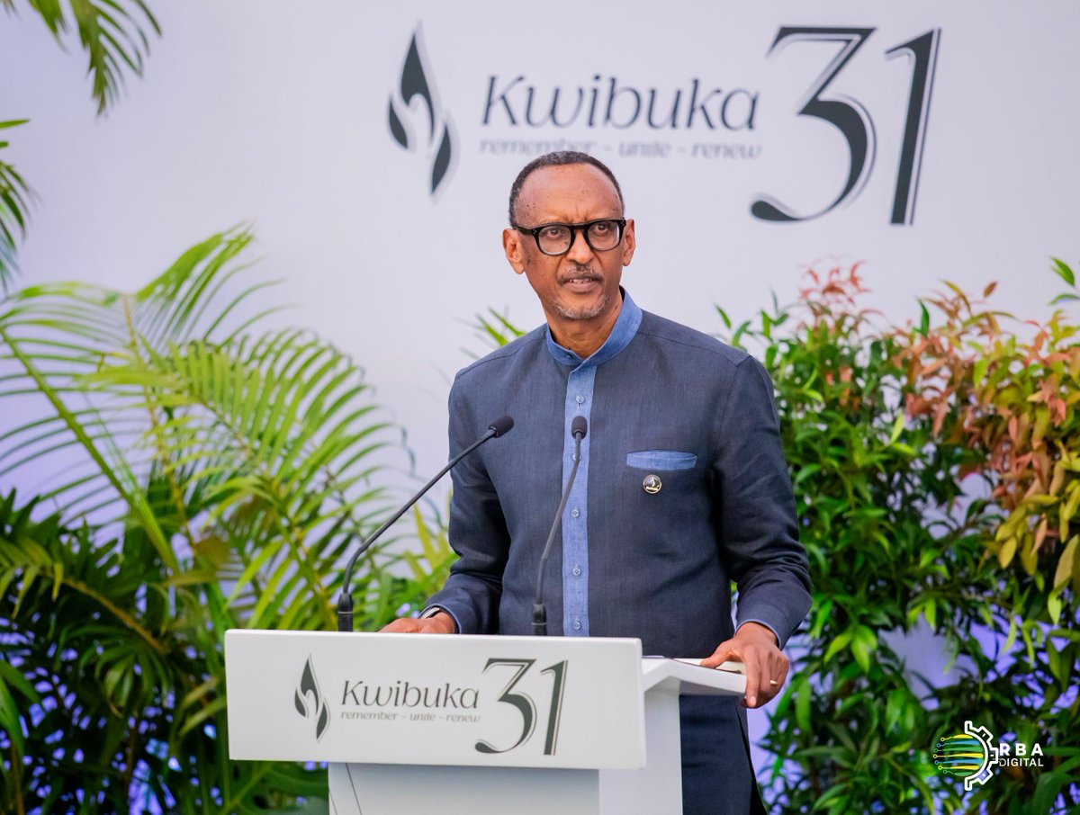 rbarwanda's tweet photo. Perezida Kagame yashimye abifatanyije n’u Rwanda mu gutangiza ibikorwa byo #Kwibuka31.

Ati “Ndagira ngo mbanze nshimire mwese abari hano mwaje kwifatanya n’Igihugu n’Abanyarwanda cyane cyane mwebwe abaturuka hanze mu bindi bihugu cyangwa ababihagarariye hano mu Gihugu cyacu. Ndabashimira.” #RBAAmakuru #Kwibuka31