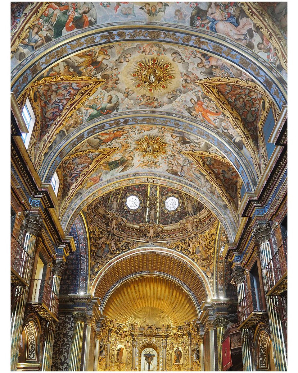 Descubre la joya oculta de #Orihuela! La Iglesia de Santo Domingo, conocida como la Capilla Sixtina de la provincia de Alicante, te dejará sin aliento con sus impresionantes frescos. ¡No te pierdas la oportunidad de admirar esta maravilla! 😊
<a href="/orihuelaturis/">Orihuela Turística</a>