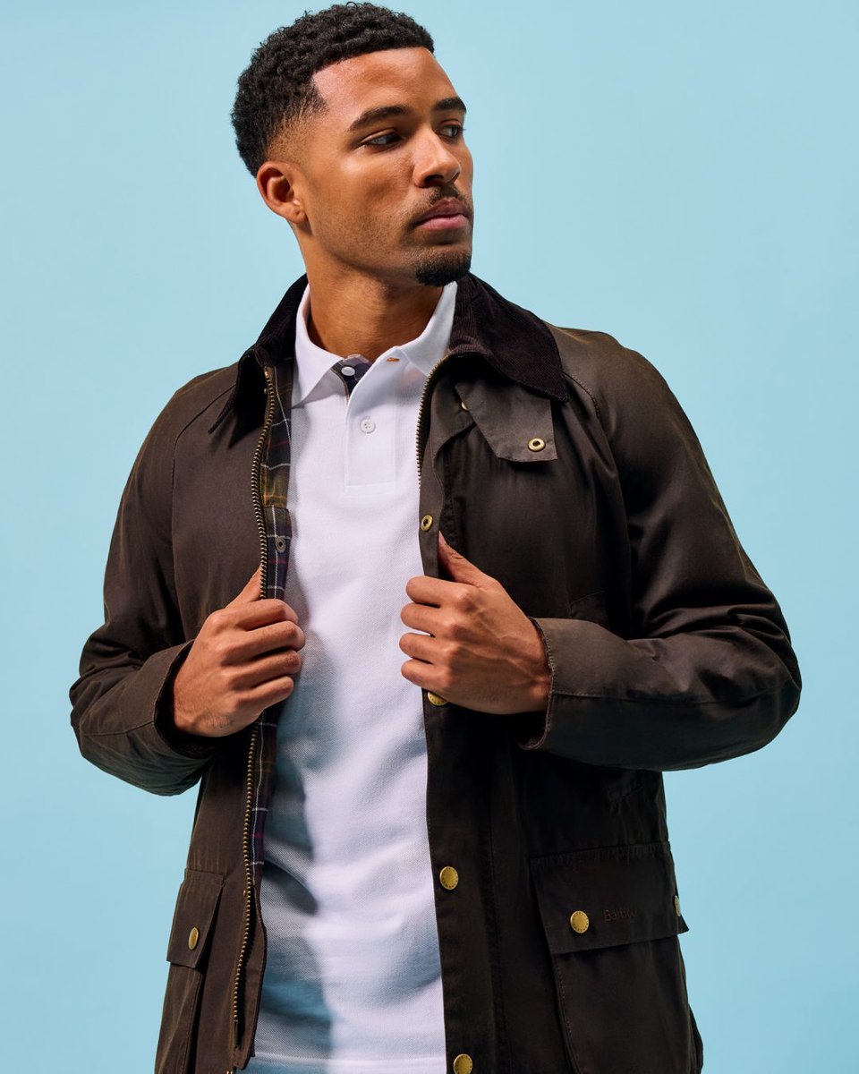 Light layers for Spring with Barbour's Ashby Wax Jacket 🧥

Shop Barbour 🌿 frasers.visitlink.me/i_Y6r_

#LifeStyledByFRASERS #Barbour