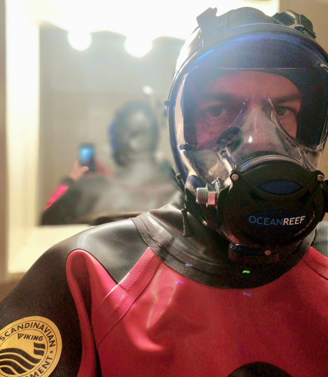 Rubber boy (@rubberboyfetish) on Twitter photo 