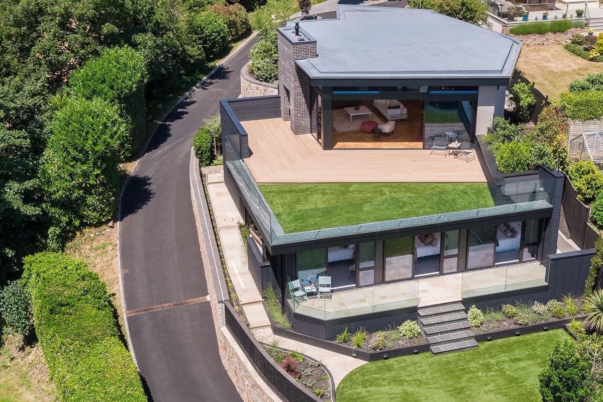 target_timber's tweet image. Timber frame is not only the most sustainable building material for housebuilding, but it also allows designers to create extraordinary and unique homes fit for their locations. 
targettimber.com/why-timber-fra… #timberframe #selfbuilder #housebuilder #sustainable #energyefficient