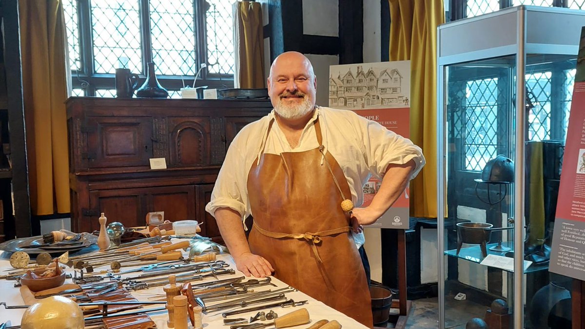 Herefordshire Libraries (@hfdslibraries) on Twitter photo FREE Easter family fun
Ledbury Library
Tuesday 15 April, 10am - 3pm
Visit the Medieval Surgeon! Marvel at the display of surgical equipment & learn all about horrid hygiene, revolting illnesses & more!
No booking required.
orlo.uk/e3NFO
<a href="/ttmedicineman/">The Time Travelling Medicine Man</a> FREE Easter family fun
Ledbury Library
Tuesday 15 April, 10am - 3pm
Visit the Medieval Surgeon! Marvel at the display of surgical equipment & learn all about horrid hygiene, revolting illnesses & more!
No booking required.
orlo.uk/e3NFO
<a href="/ttmedicineman/">The Time Travelling Medicine Man</a>