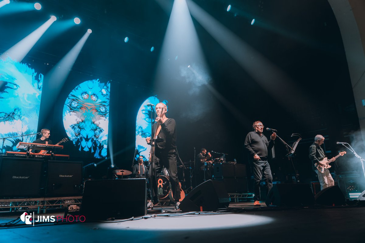 Liz Hobbs Group (@lizhobbs_group) on Twitter photo 🎸<a href="/OCSmusic/">Ocean Colour Scene</a> are tearing up stages across the UK right now – and this summer, they’re bringing the anthems to two massive outdoor shows
🔥Expect hits like The Riverboat Song, The Day We Caught the Train, Hundred Mile High City and more as they take over
🎟️lizhobbsgroup.com/gigs-tickets 🎸<a href="/OCSmusic/">Ocean Colour Scene</a> are tearing up stages across the UK right now – and this summer, they’re bringing the anthems to two massive outdoor shows
🔥Expect hits like The Riverboat Song, The Day We Caught the Train, Hundred Mile High City and more as they take over
🎟️lizhobbsgroup.com/gigs-tickets