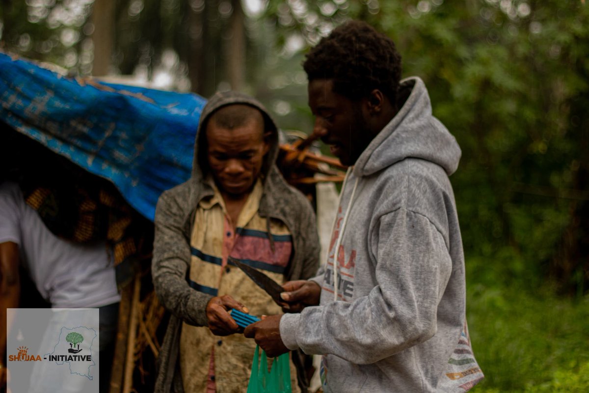 SHUJAA-Initiative (@shujaainitiati2) on Twitter photo Indigenous rights in the DRC are under threat
<a href="/SHUJAAInitiati2/">SHUJAA-Initiative</a> highlights the struggles of Pygmies in Beni: discrimination, land loss, lack of basic services, and vulnerability during conflicts. A 2022 law exists, but enforcement is lacking.It's time for action.
#RDC Indigenous rights in the DRC are under threat
<a href="/SHUJAAInitiati2/">SHUJAA-Initiative</a> highlights the struggles of Pygmies in Beni: discrimination, land loss, lack of basic services, and vulnerability during conflicts. A 2022 law exists, but enforcement is lacking.It's time for action.
#RDC