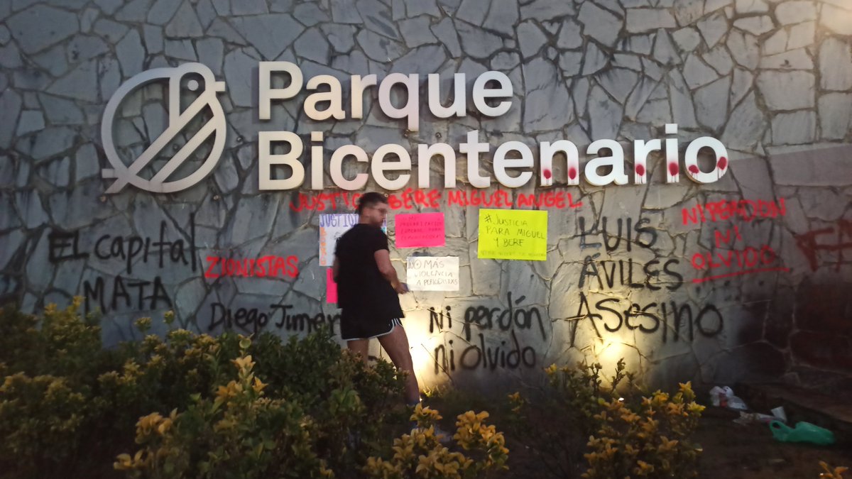 AliciaMendozagg's tweet photo. ¡Justicia para Berenice y Miguel! 
#Axeceremonia2025 la negligencia mata https://t.co/a9otmuHH0Z