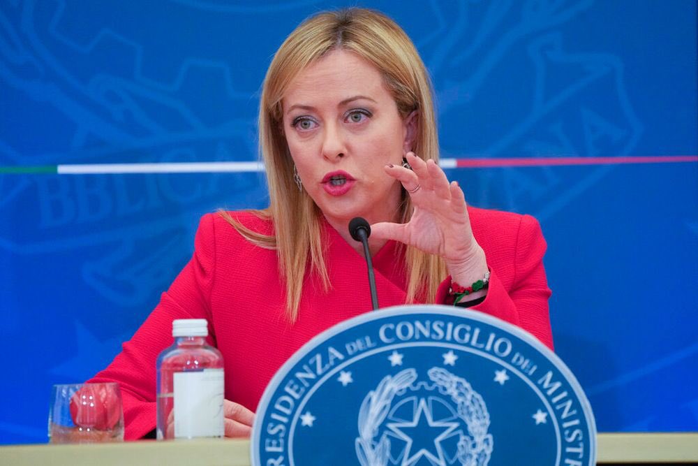 AliFarydoon's tweet photo. Giorgia Meloni،
Prime Minister of Italy. I wish this president all the best،and I have personally been a keen follower of this distinguished president in Italy for a long time ago.
Personally very impressed with this distinctive presidency.

Ti auguro il meglio،Georgina.

Grazie. @GiorgiaMeloni