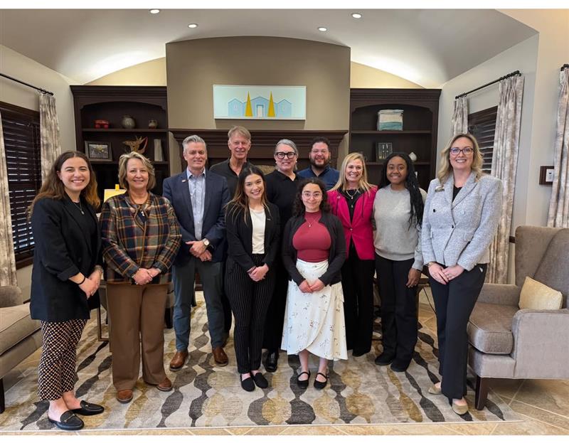 🌟 Last week the HEALTH Student Association enjoyed lunch and the opportunity to connect with the president. Go shockers! 🌾

#WichitaState #HealthStudentAssociation #StudentLife #StudentLeadership #HealthEducation #StudentConnections #FutureLeaders