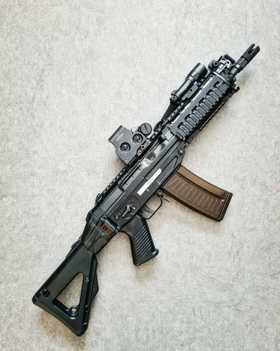 Ex 🇨🇭 police surplus SIG SG 553 SB, in the original