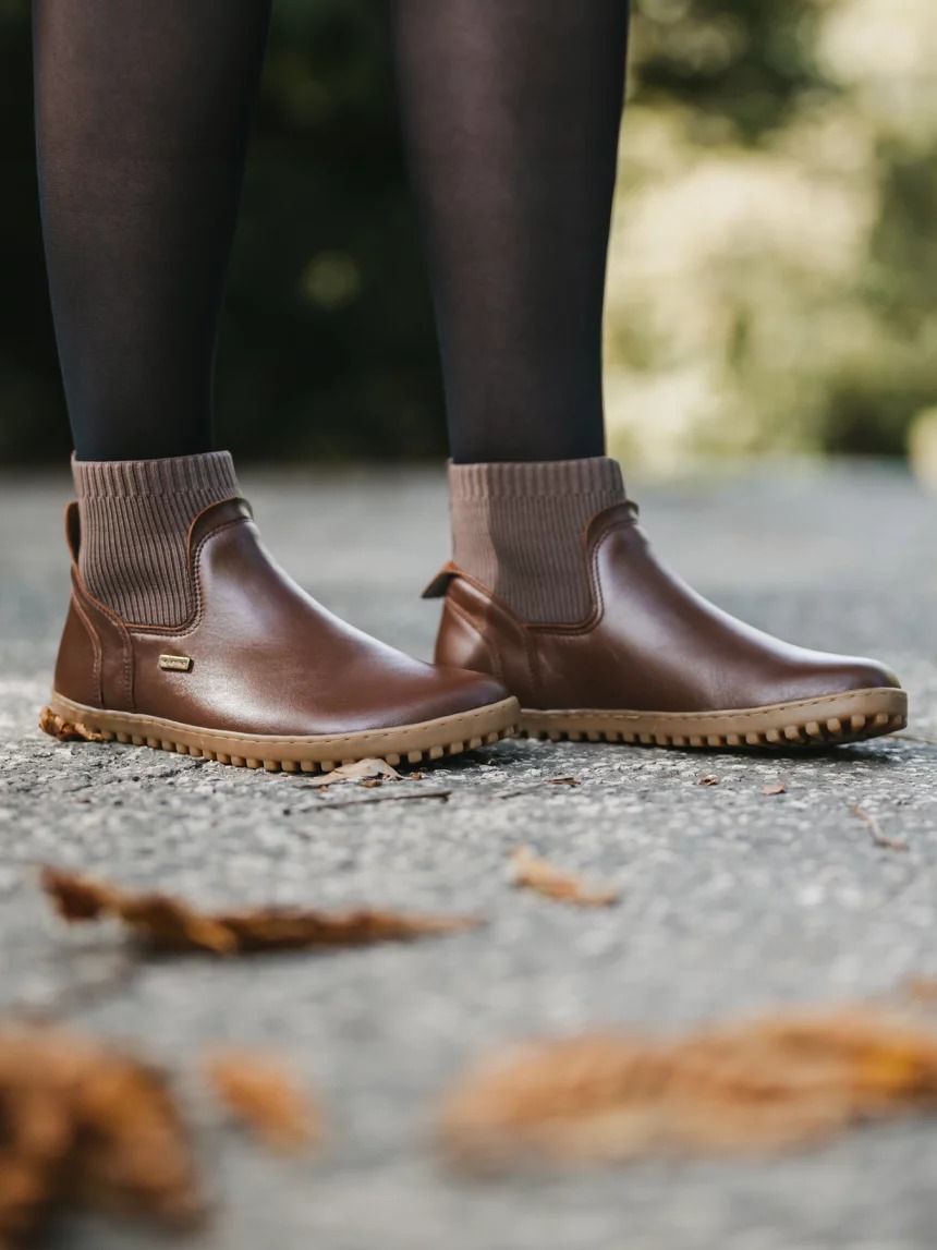 FcukFibro's tweet image. When your old shoes feel like a bad life choice, Be Lenka steps in. 

Barefoot style that’s less about trends and more about not cursing every step.

shorturl.at/ULYie

#BarefootShoes #BetterCirculation #HealthyFeet  #PainFreeLiving #ChronicPainSupport #FcukFibromyalgia